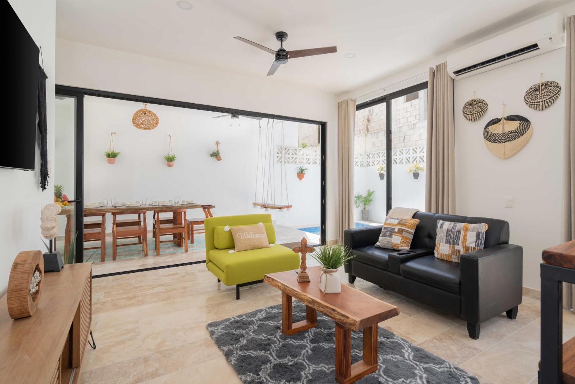 Casa Laura - - Private Townhome For 6 Guest - 3 Bedrooms - 5 Beds- Restaurant Walking Distance Apartment Tulum