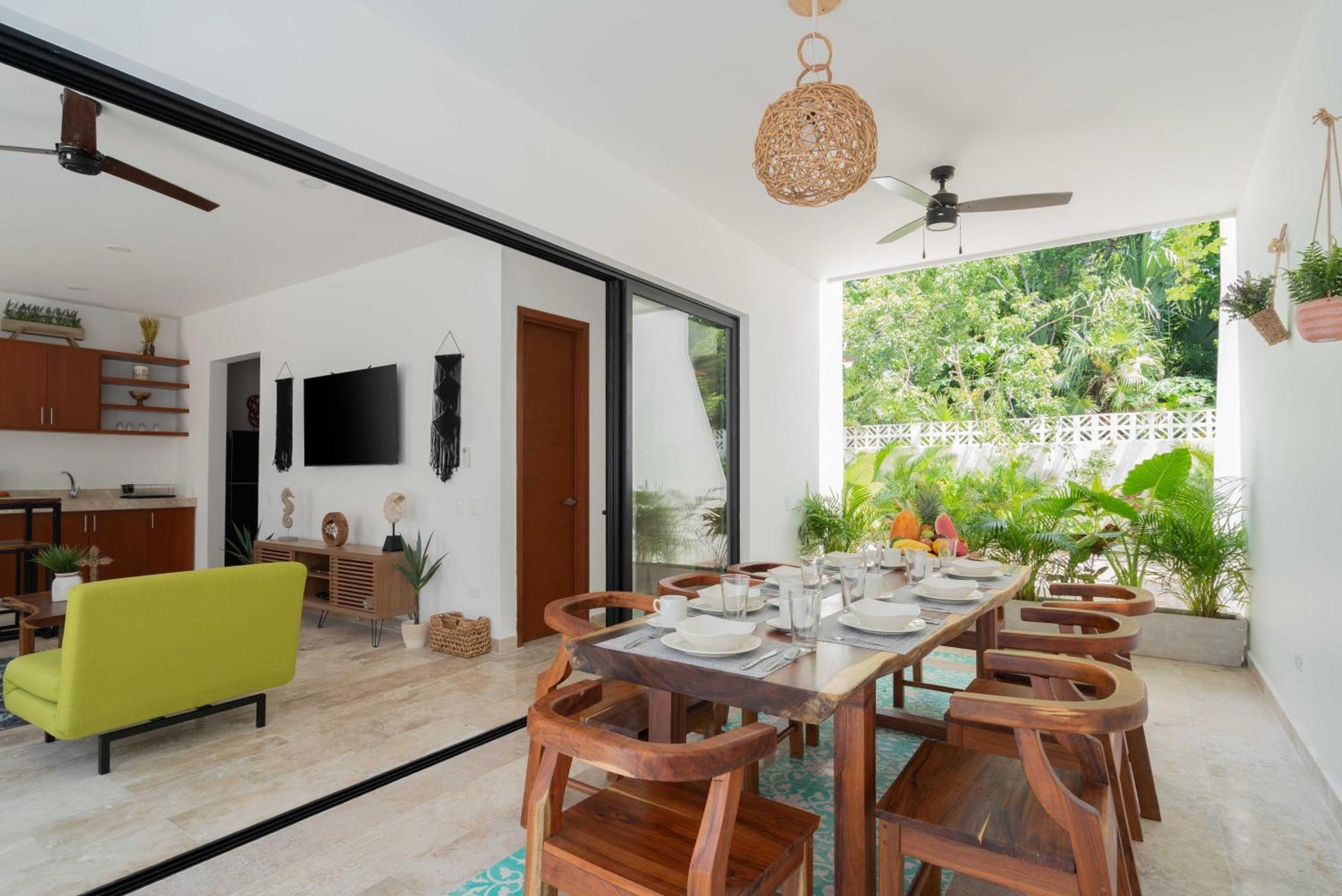 Apartment Casa Laura - - Private Townhome For 6 Guest - 3 Bedrooms - 5 Beds- Restaurant Walking Distance