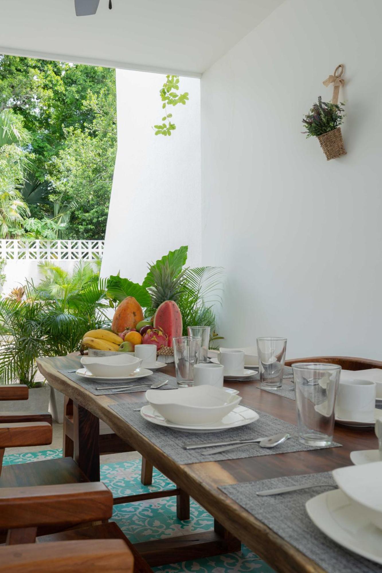 Casa Laura - - Private Townhome For 6 Guest - 3 Bedrooms - 5 Beds- Restaurant Walking Distance *