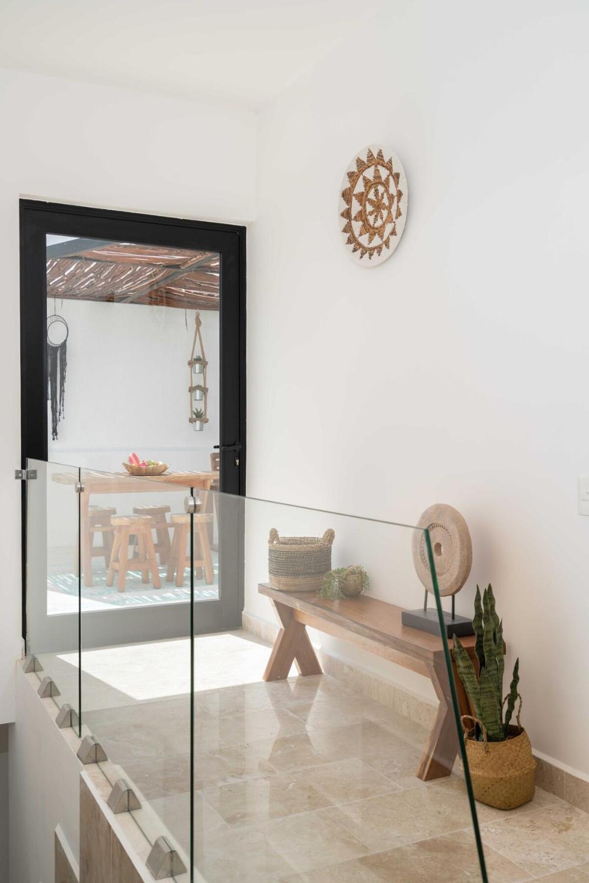Casa Laura - - Private Townhome For 6 Guest - 3 Bedrooms - 5 Beds- Restaurant Walking Distance