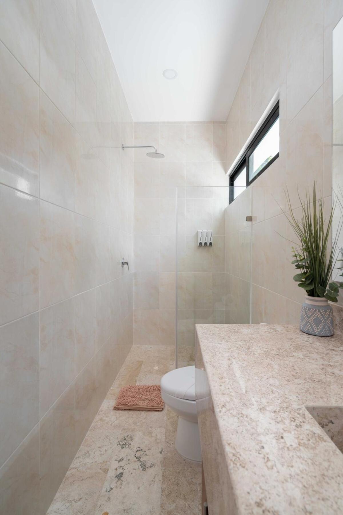 Casa Laura - - Private Townhome For 6 Guest - 3 Bedrooms - 5 Beds- Restaurant Walking Distance Apartment Tulum